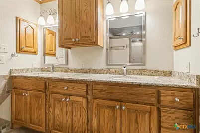 21004 Hickory Bend, Garden Ridge, TX 78266 - Photo 18