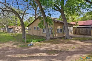 842 Burkett Dr, Seguin, TX 78155 - Photo 4