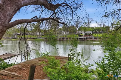 842 Burkett Drive, Seguin, TX 78155 - Photo 2