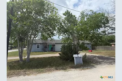 122 Parker Street, Port Lavaca, TX 77979 - Photo 2