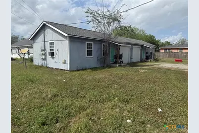 122 Parker Street, Port Lavaca, TX 77979 - Photo 1