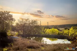 1285 Mission Valley Rd, New Braunfels, TX 78132 - Photo 2