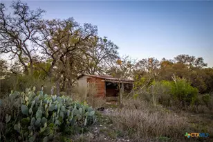 1285 Mission Valley Rd, New Braunfels, TX 78132 - Photo 18