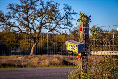 1285 Mission Valley Road, New Braunfels, TX 78132 - Photo 6