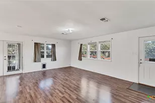 895 Lakebreeze Dr, Canyon Lake, TX 78133 - Photo 12