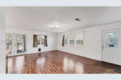 895 Lakebreeze Drive, Canyon Lake, TX 78133 - Photo 10