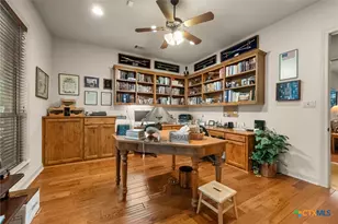 289 Mariposa Loop, New Braunfels, TX 78132 - Photo 16