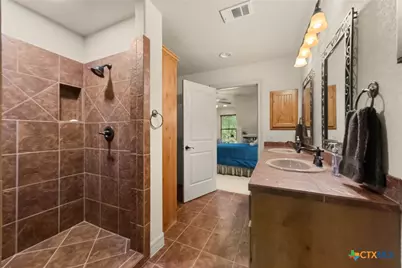 289 Mariposa Loop, New Braunfels, TX 78132 - Photo 32