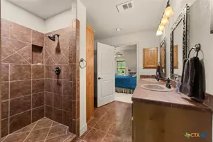 289 Mariposa Loop, New Braunfels, TX 78132 - Photo 32