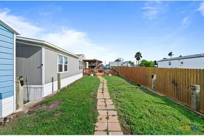 239 Allen M Parks, Rockport, TX 78382 - Photo 18
