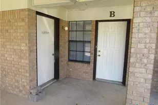 2406-B Shoemaker, Killeen, TX 76543 - Photo 2