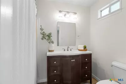 2002 E Young Avenue, Temple, TX 76501 - Photo 10