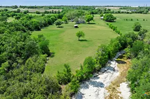 2002 E Young Ave, Temple, TX 76501 - Photo 22