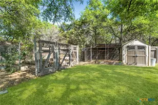 8 Hawthorn Ct, Belton, TX 76513 - Photo 18