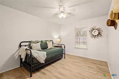 8 Hawthorn Court, Belton, TX 76513 - Photo 8