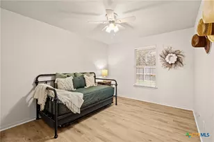 8 Hawthorn Ct, Belton, TX 76513 - Photo 8