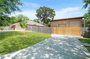 8 Hawthorn Ct, Belton, TX 76513 - Photo 26