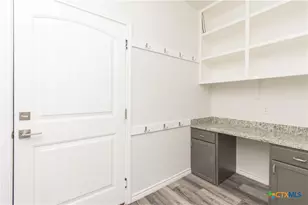 102 Carley Ct, Little River Academy, TX 76554 - Photo 8