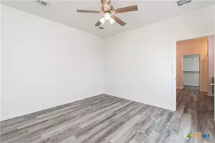 102 Carley Ct, Little River Academy, TX 76554 - Photo 10