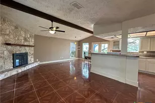 904 Dale St, San Marcos, TX 78666 - Photo 2