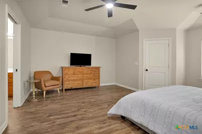 1906 Round Table, New Braunfels, TX 78130 - Photo 20