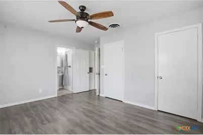 1225 N Unicorn Avenue, New Braunfels, TX 78130 - Photo 18