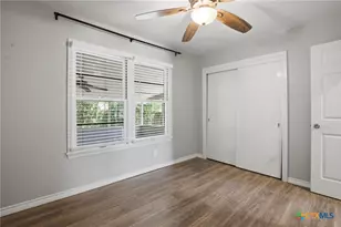 1225 N Unicorn Ave, New Braunfels, TX 78130 - Photo 16