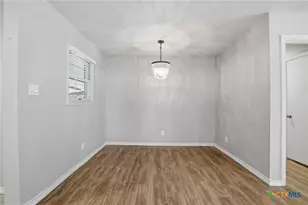 1225 N Unicorn Ave, New Braunfels, TX 78130 - Photo 8