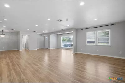 1225 N Unicorn Avenue, New Braunfels, TX 78130 - Photo 12