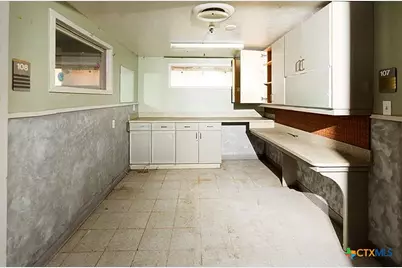 111 S 33rd Street, Temple, TX 76504 - Photo 8