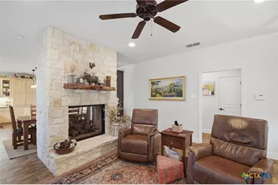 1454 Janets Way, New Braunfels, TX 78130 - Photo 6