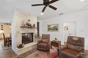 1454 Janets Way, New Braunfels, TX 78130 - Photo 6