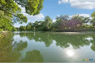 1033 River Terrace, New Braunfels, TX 78130 - Photo 6