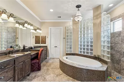 1033 River Terrace, New Braunfels, TX 78130 - Photo 20