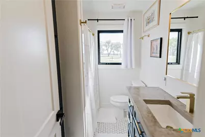 522 Mulberry Road, Cuero, TX 77954 - Photo 16