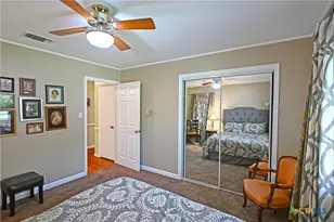 877 Twin Oaks Dr, New Braunfels, TX 78130 - Photo 20