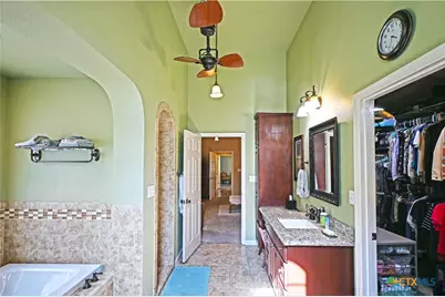 877 Twin Oaks Drive, New Braunfels, TX 78130 - Photo 30