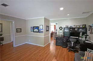 877 Twin Oaks Dr, New Braunfels, TX 78130 - Photo 12