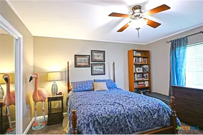 877 Twin Oaks Drive, New Braunfels, TX 78130 - Photo 18