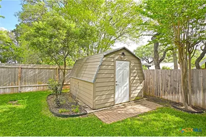 877 Twin Oaks Drive, New Braunfels, TX 78130 - Photo 32