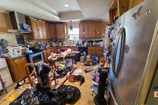 203 N West St, Yorktown, TX 78164 - Photo 22