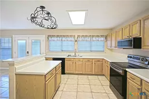 886 Spyglass Dr, New Braunfels, TX 78130 - Photo 10