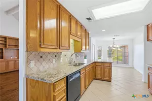 509 Dunbar Dr, Victoria, TX 77904 - Photo 18