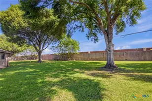 509 Dunbar Dr, Victoria, TX 77904 - Photo 10