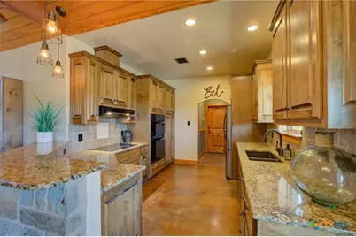 230 Falling Hills, New Braunfels, TX 78132 - Photo 12