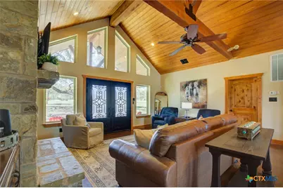 230 Falling Hills, New Braunfels, TX 78132 - Photo 8