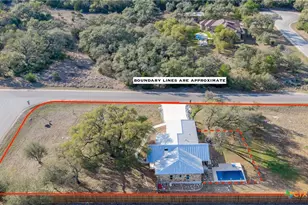 230 Falling Hls, New Braunfels, TX 78132 - Photo 4