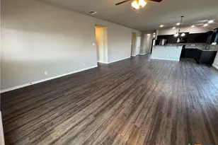 4302 Molly Dyer Dr, Killeen, TX 76549 - Photo 4