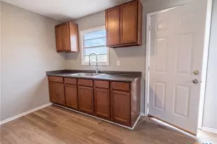 810 Attas Ave, Killeen, TX 76541 - Photo 4