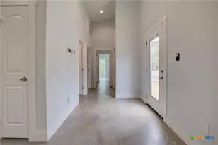 569 Ledgeview Dr, Canyon Lake, TX 78133 - Photo 14